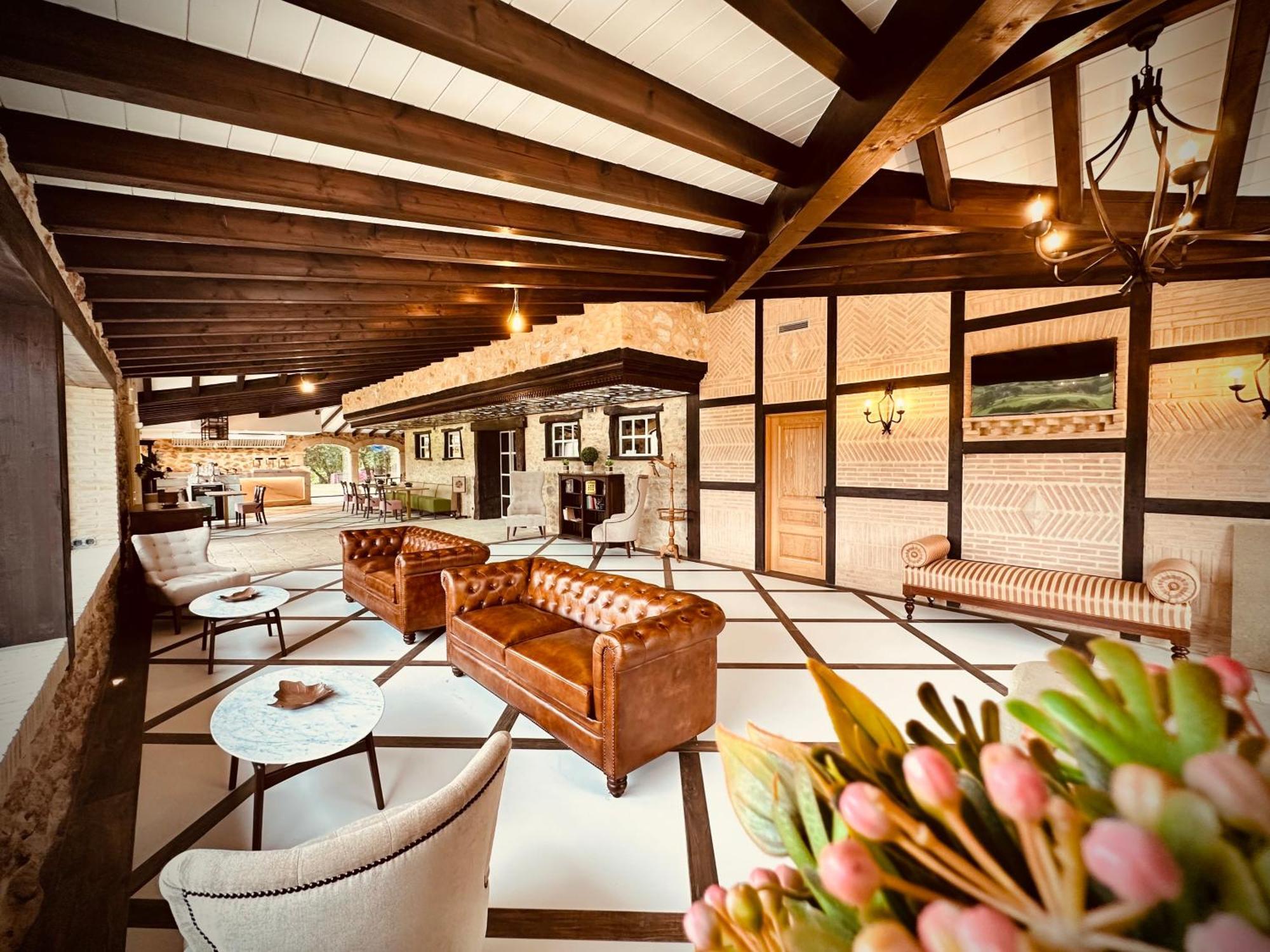 La Quinta Luxury Palace 阿内罗 外观 照片
