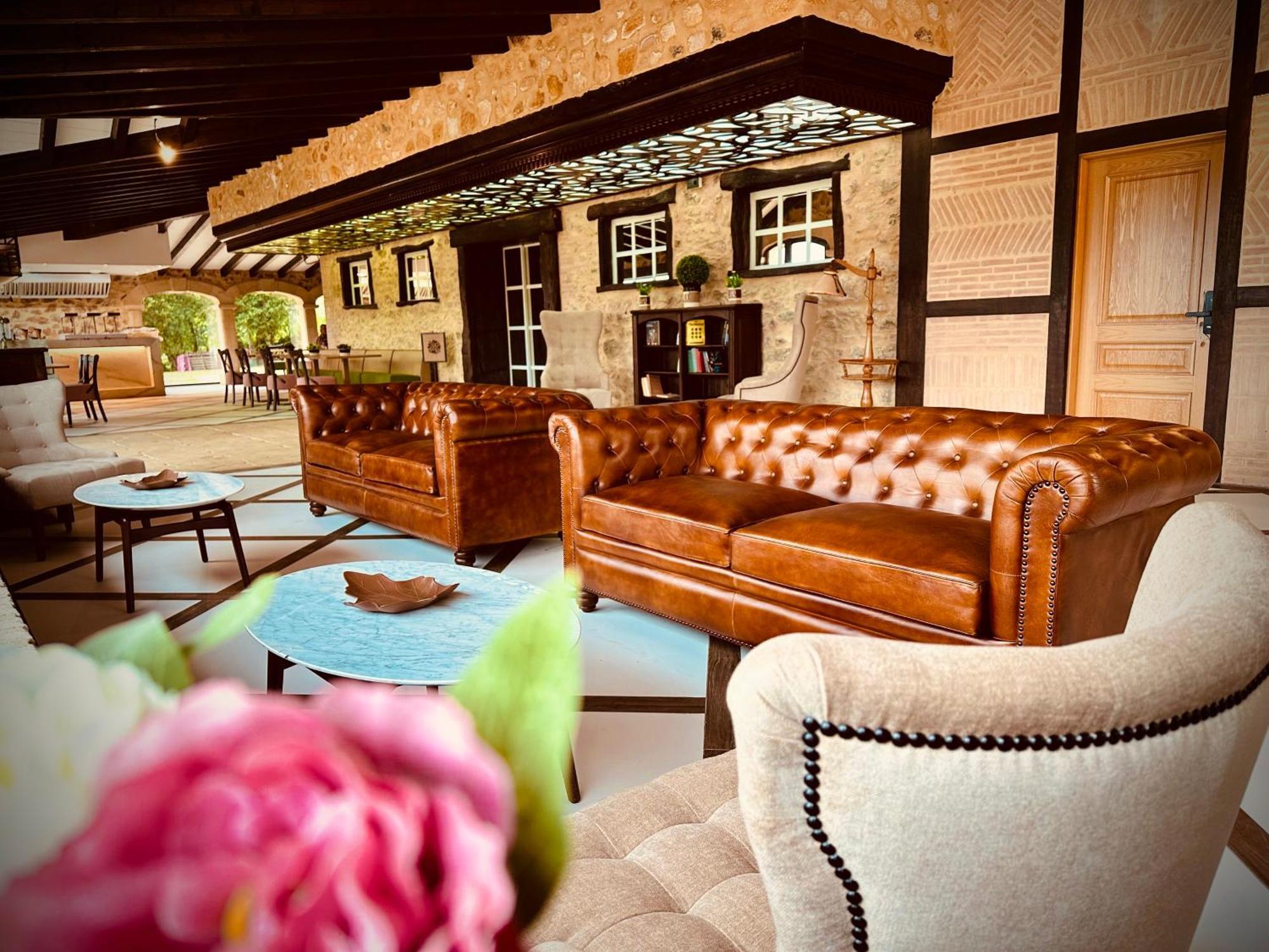 La Quinta Luxury Palace 阿内罗 外观 照片