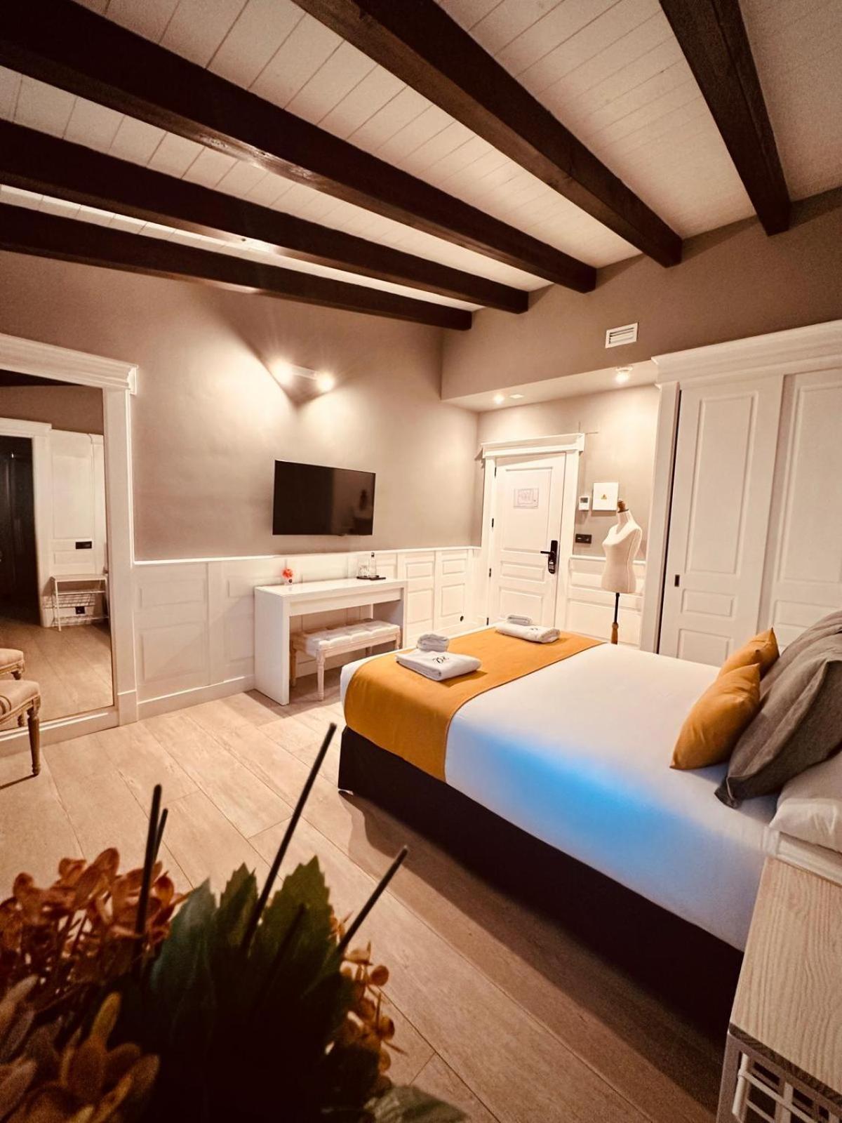 La Quinta Luxury Palace 阿内罗 外观 照片