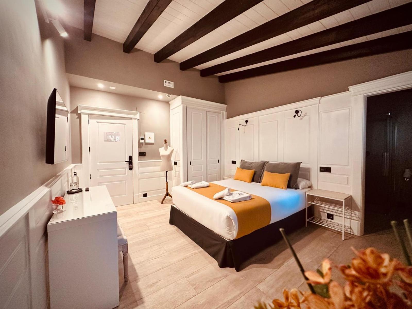 La Quinta Luxury Palace 阿内罗 外观 照片